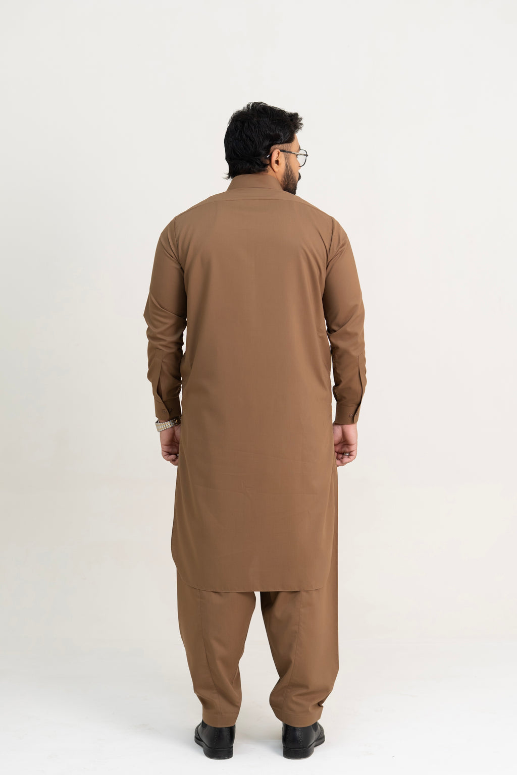 Khaaq – Chocolate Brown (Collar Style)