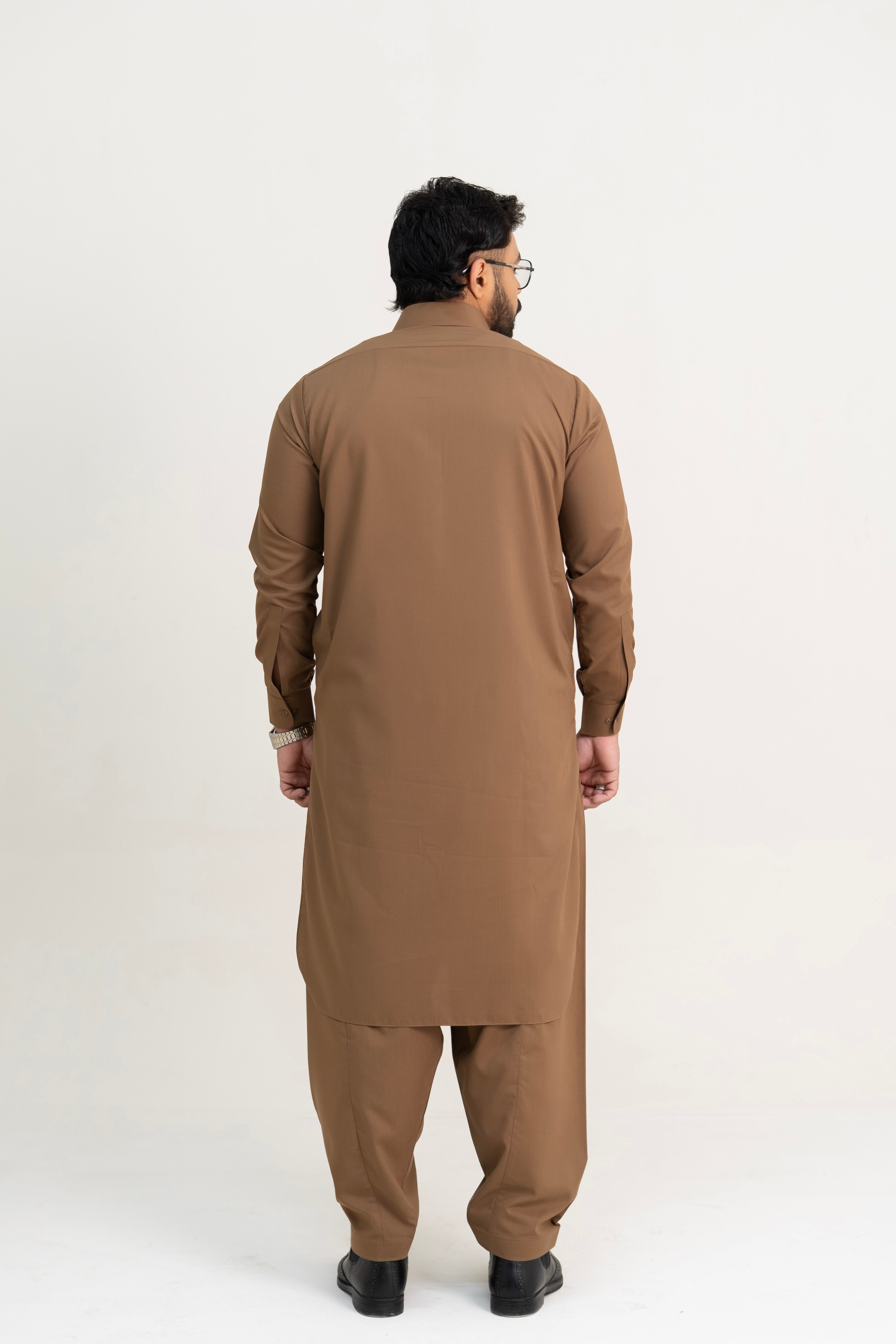 Khaaq – Chocolate Brown (Collar Style)